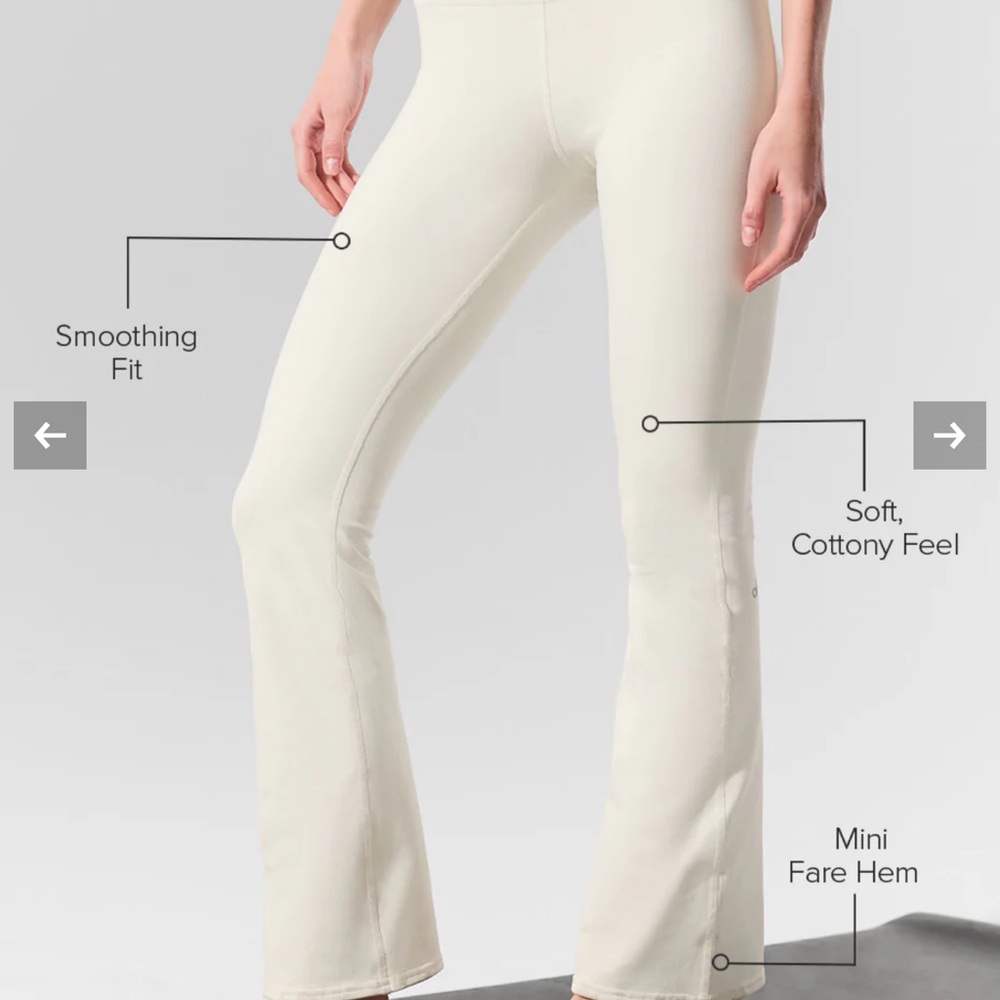 Alo Yoga Air Brushed 7/8 High Waist Boot Cut Leggings M - Excellent condition.